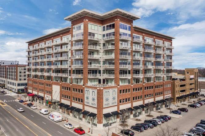 350 Main St - Photo 1