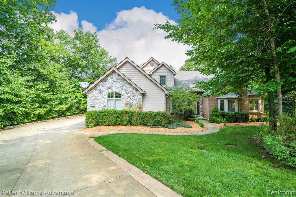 13713 Bridgewater Crt - Photo 1