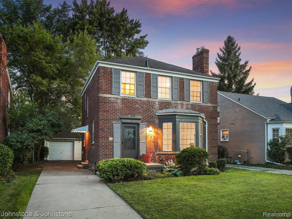 2119 Lancaster St - Photo 1