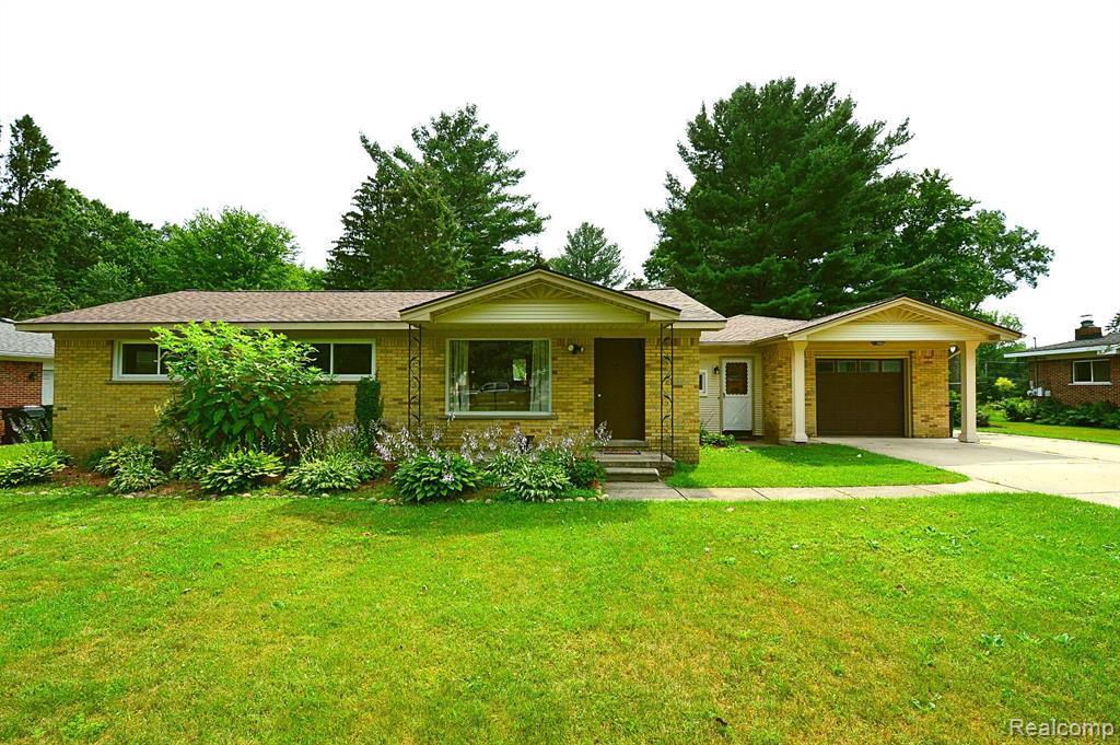 53280 Suzanne Ave - Photo 1