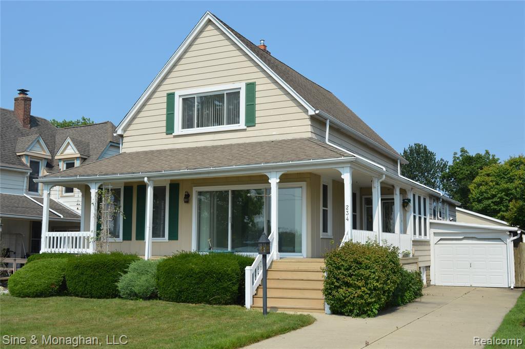 234 Edgewater Dr - Photo 1