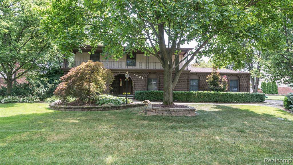 4601 Fairway Rdg - Photo 1