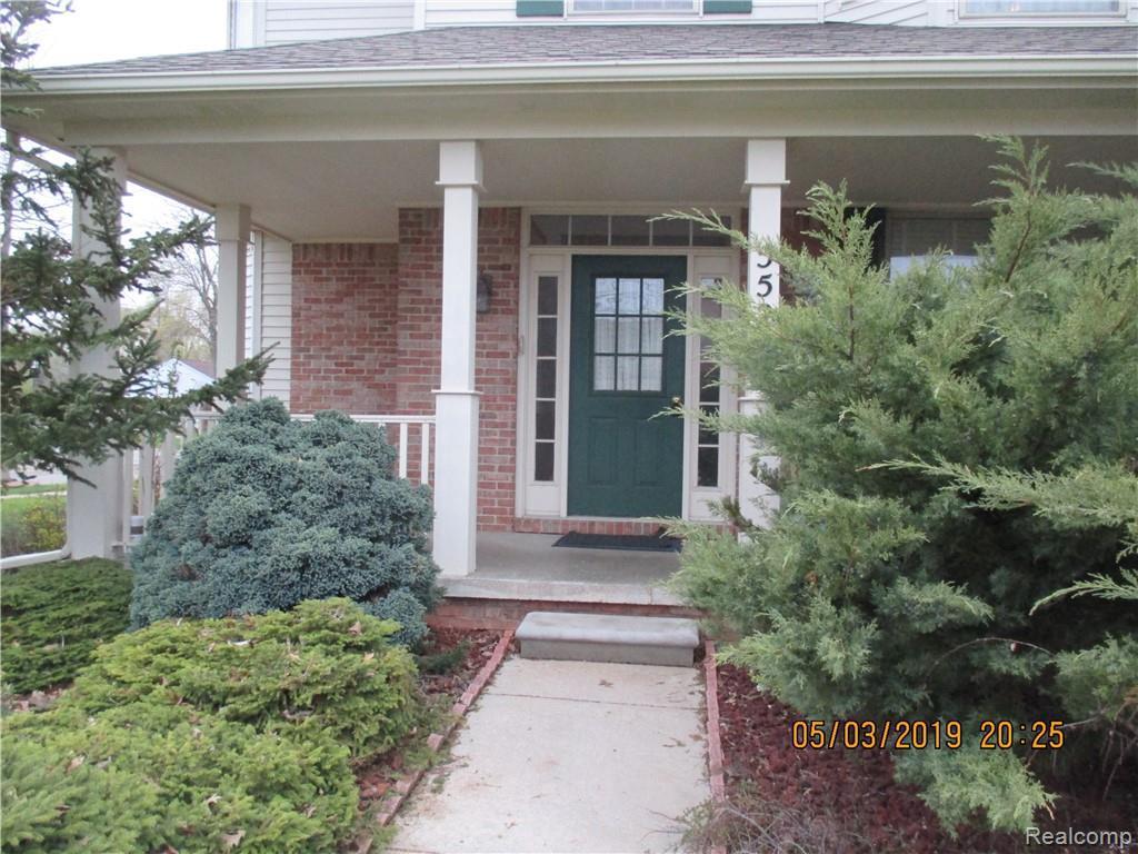 552 Turn Bull St - Photo 1
