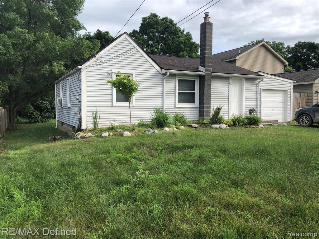 26 Center St - Photo 1