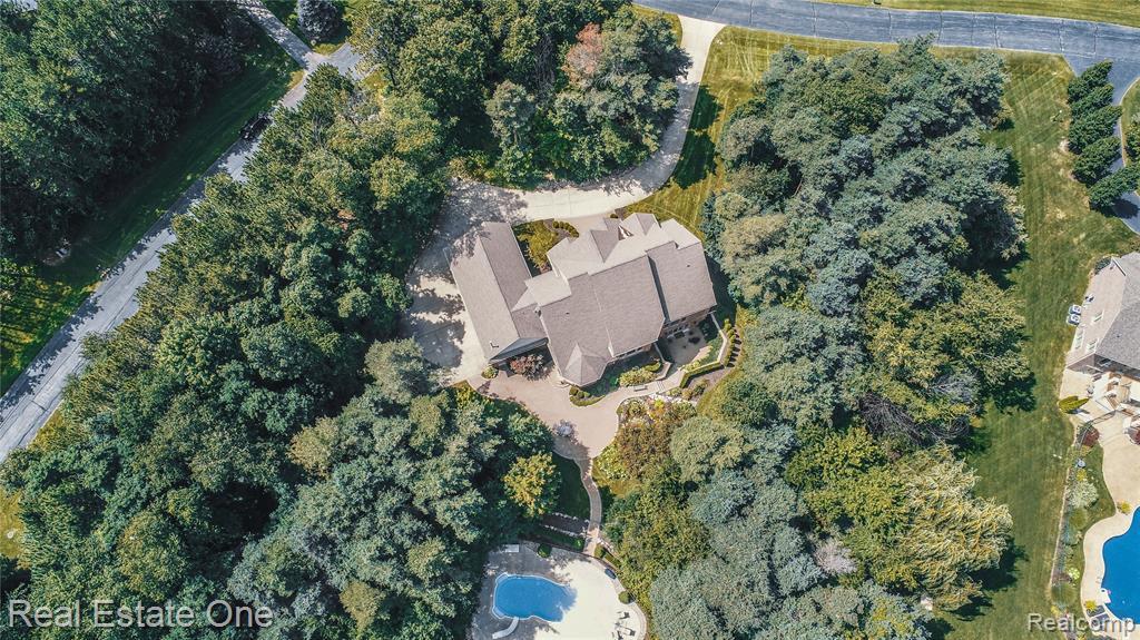 156 Redwood Ln - Photo 1