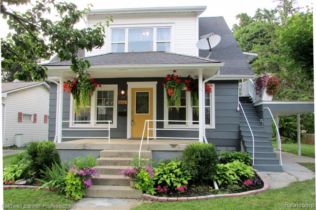 616 Bradley St - Photo 1