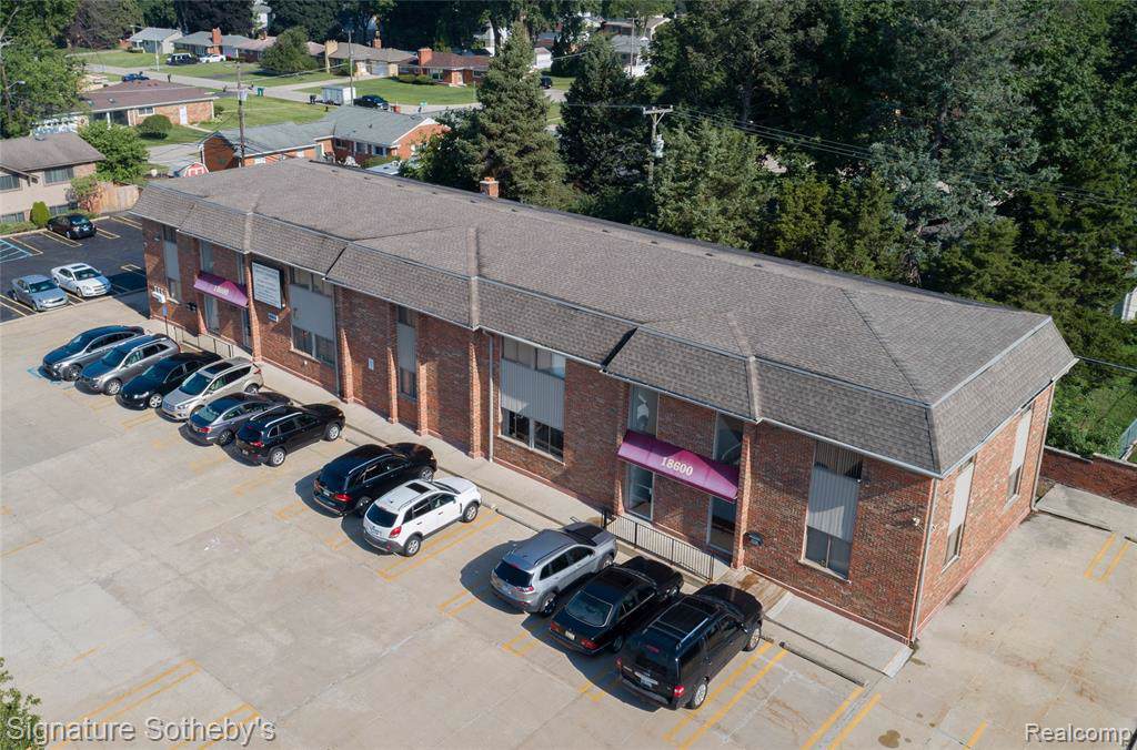 18600 10 Mile Rd - Photo 1