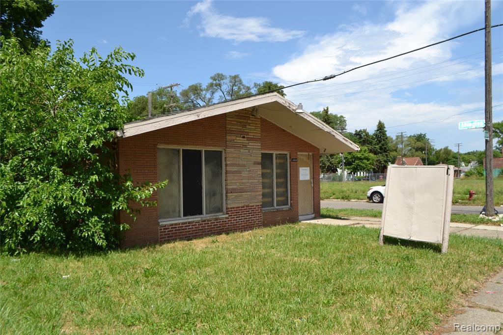 16800 Chicago St - Photo 1
