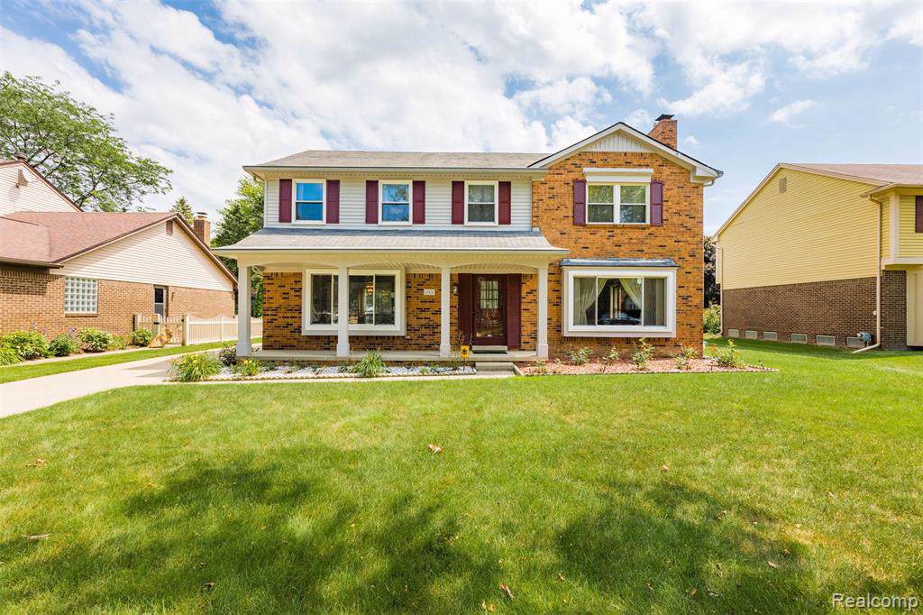 5800 Cliffside Dr - Photo 1