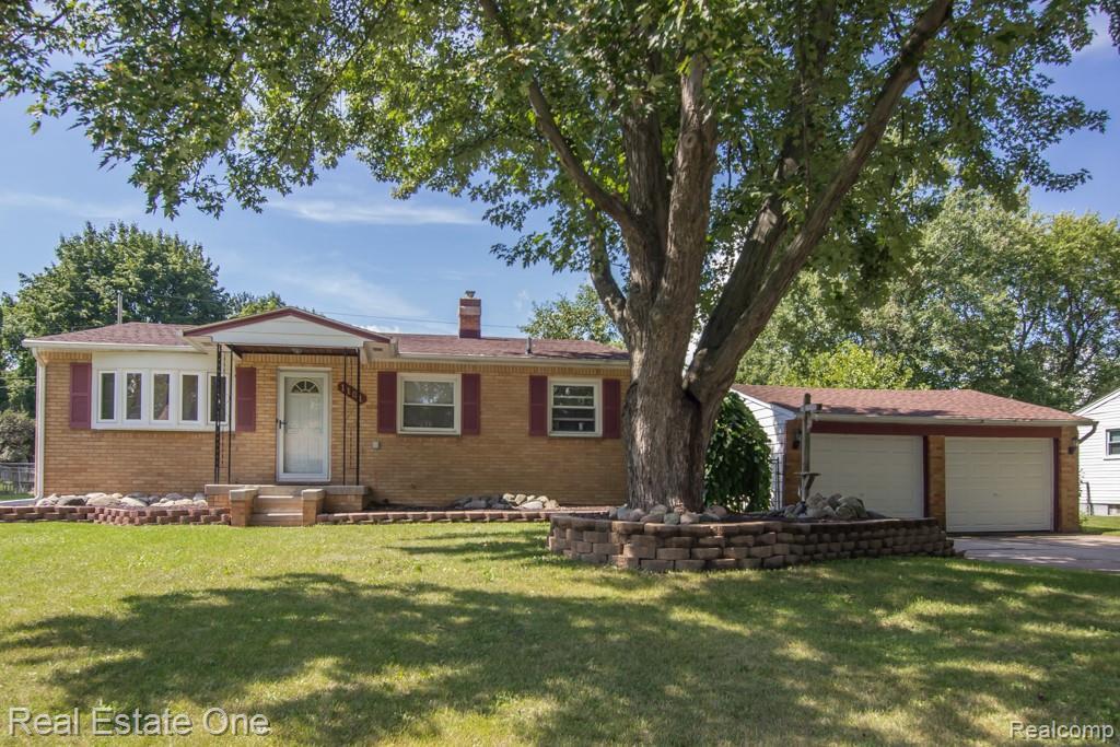 1101 Alhi St - Photo 1