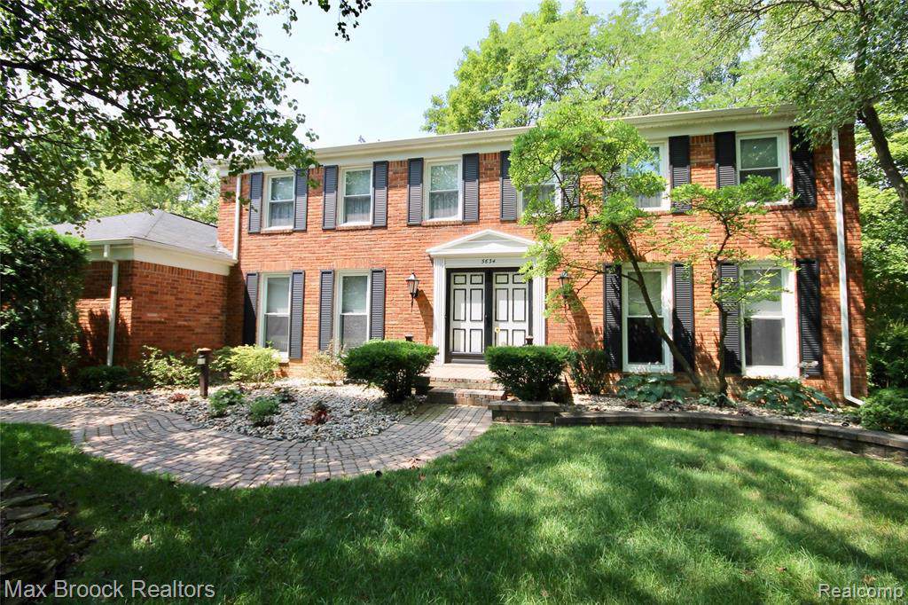 5634 Old Carriage Ln - Photo 1
