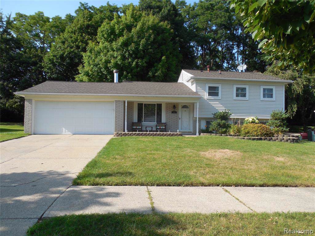 197 Randall Dr - Photo 1