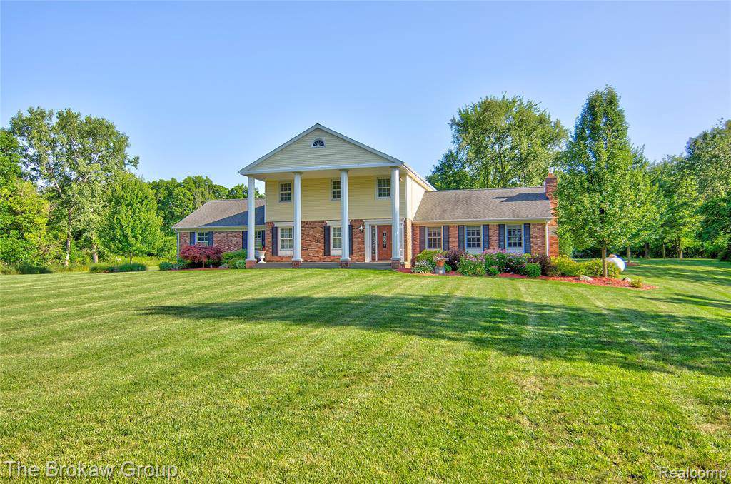 1480 Hummer Lake Rd - Photo 1