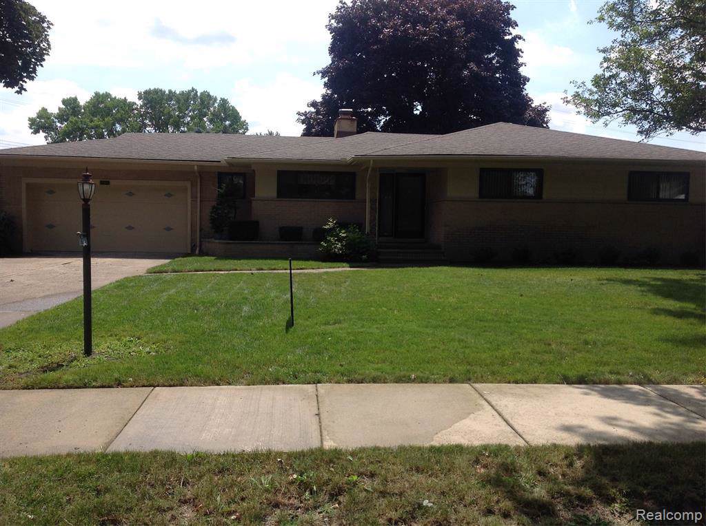 18215 New Hampshire Dr - Photo 1