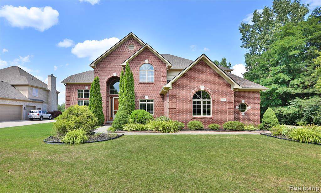39700 Golfview Dr - Photo 1