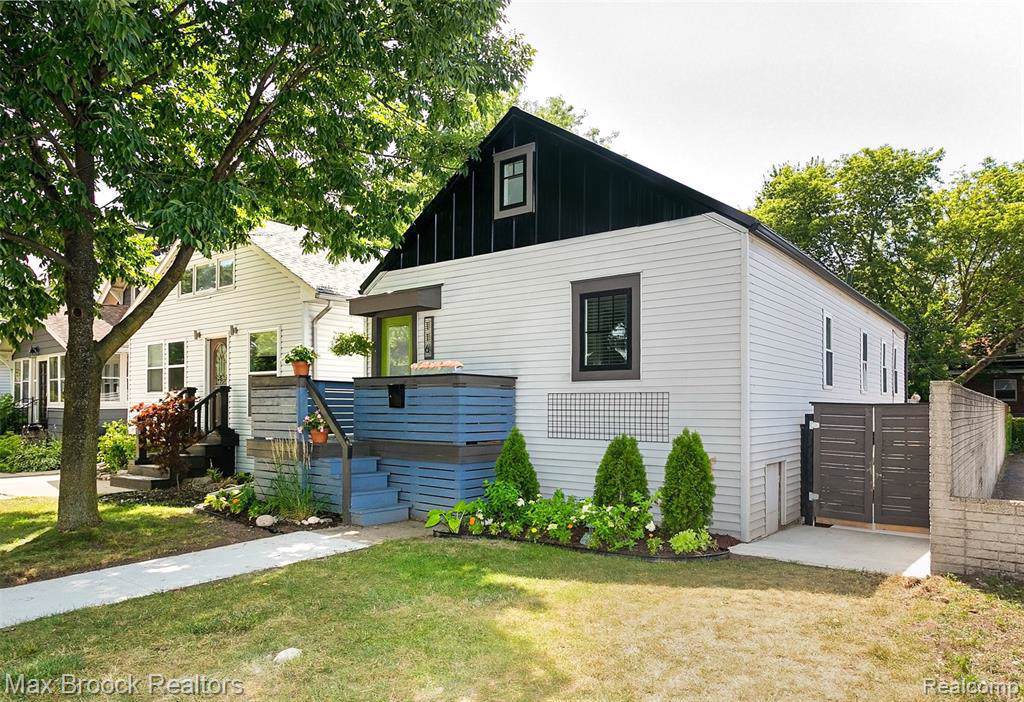 116 Laurel St - Photo 1