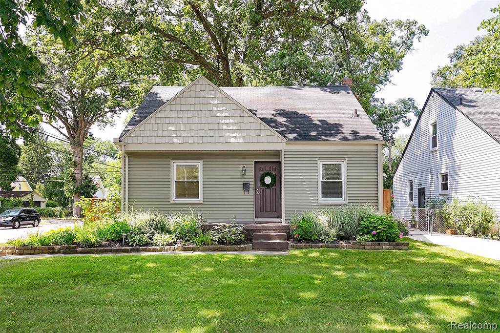 526 Vermont Ave - Photo 1