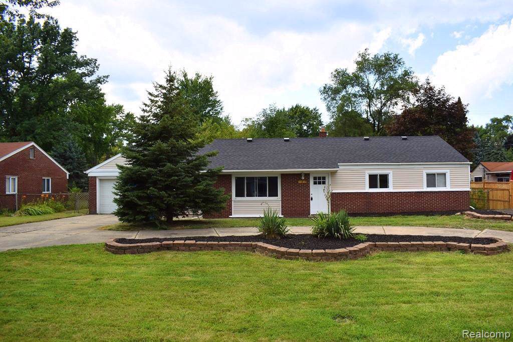 37483 Edgewood St - Photo 1