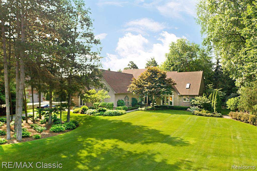 2348 Whispering Pines Dr - Photo 1