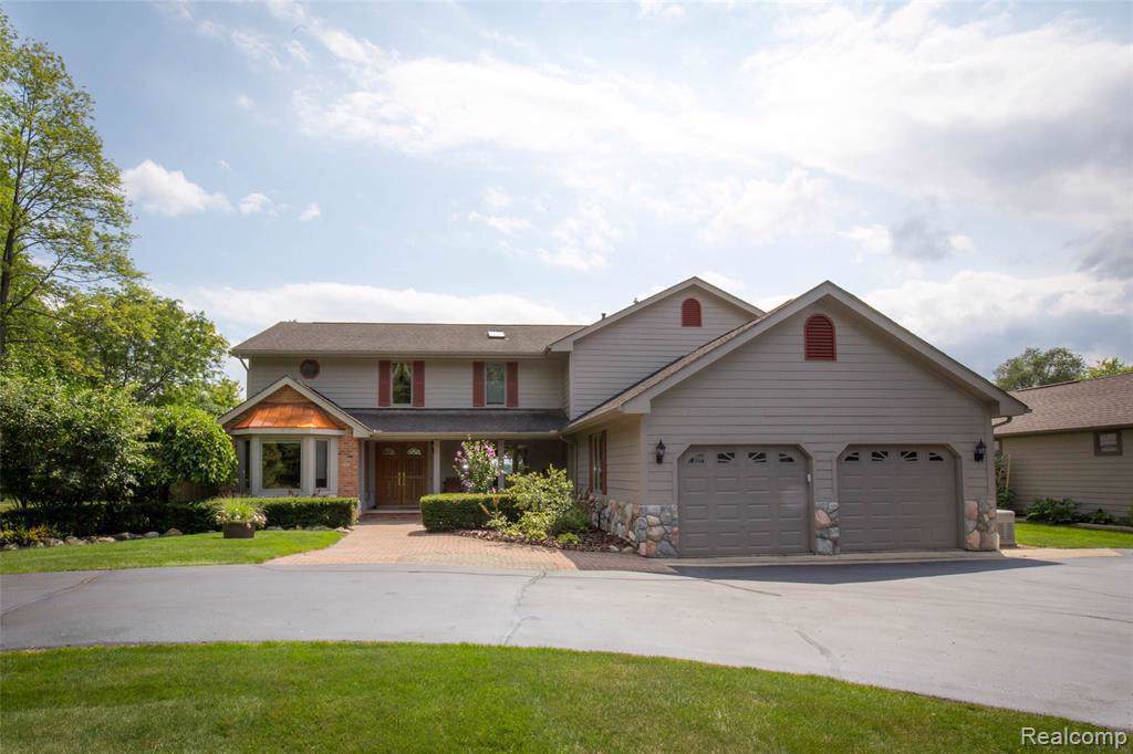9936 Sashabaw Rd - Photo 1
