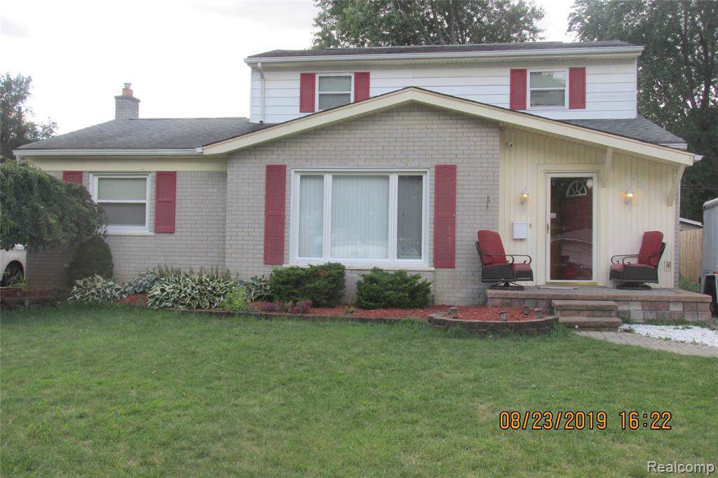9311 Melrose St - Photo 1