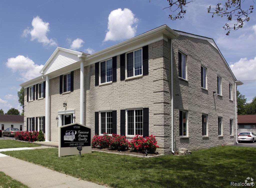 17350 10 Mile Rd - Photo 1