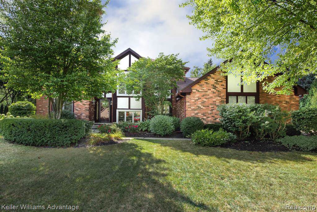 46670 Valley Dr - Photo 1