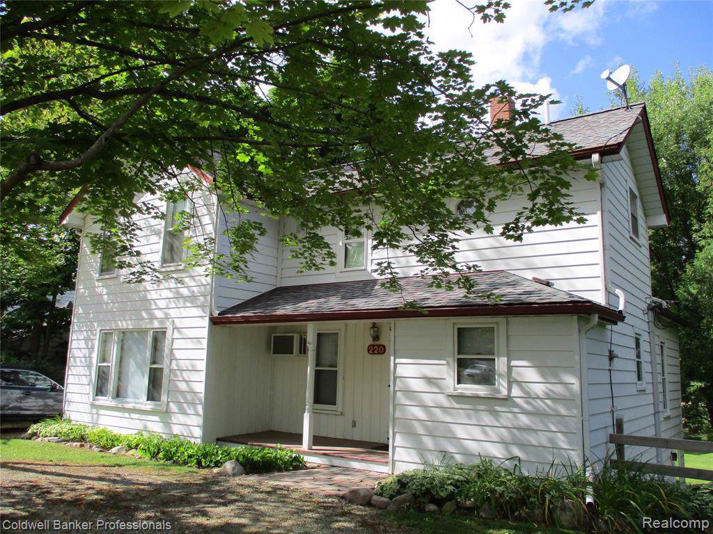 220 Turner St - Photo 1