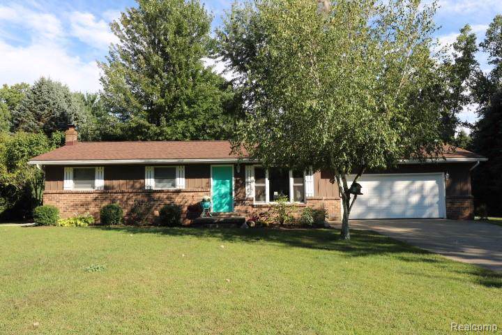 1664 Woodbine Dr - Photo 1