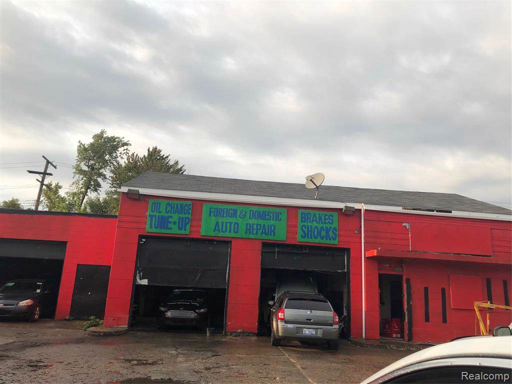 20700 Joy Rd - Photo 1