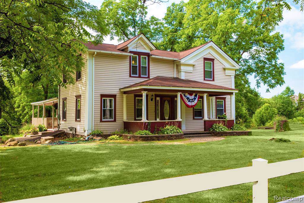50615 7 Mile Rd - Photo 1