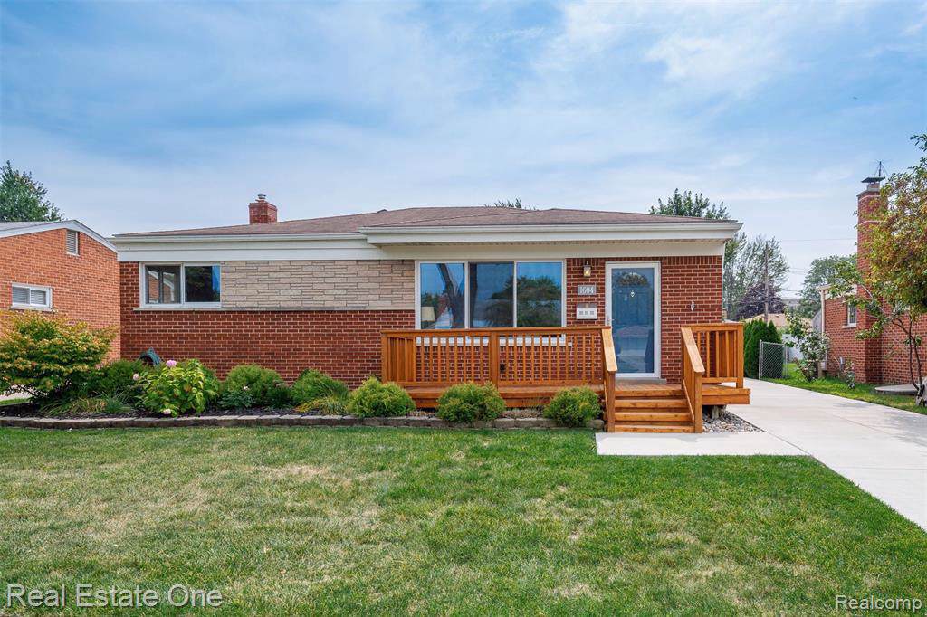 1604 Jenifer Ave - Photo 1