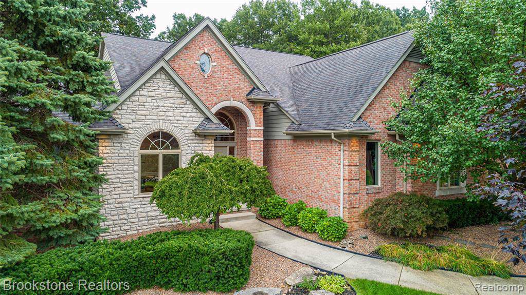 5625 Fox Ridge Dr - Photo 1