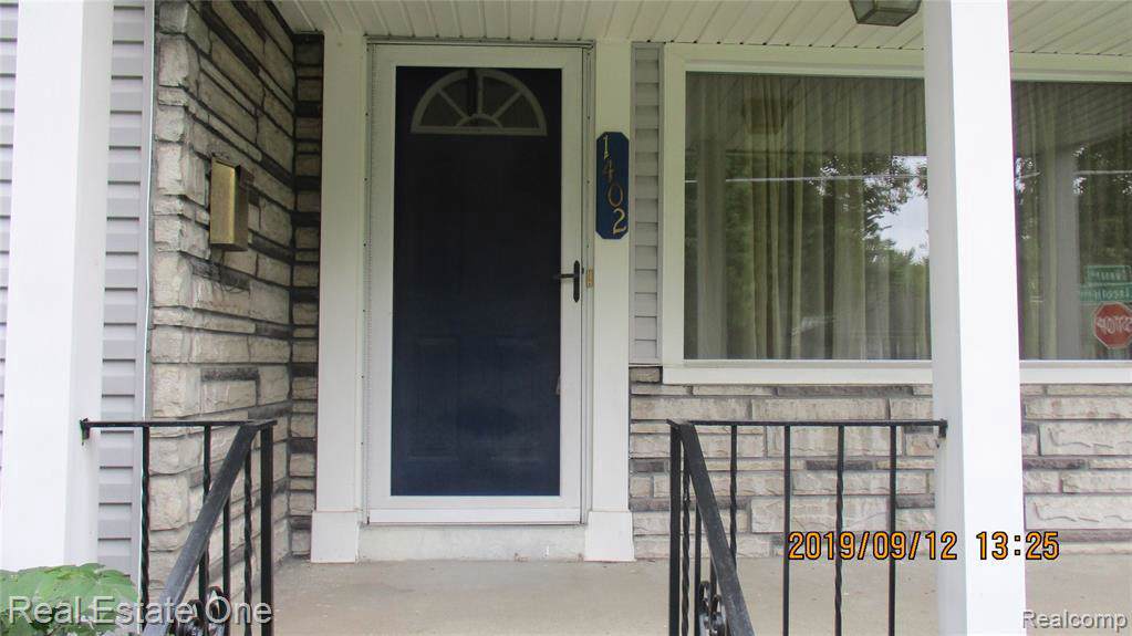 1402 Lincoln Ave - Photo 1