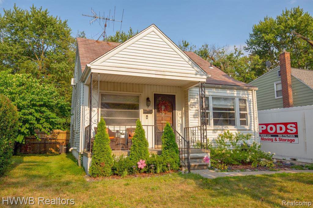 1209 Wyandotte Ave - Photo 1