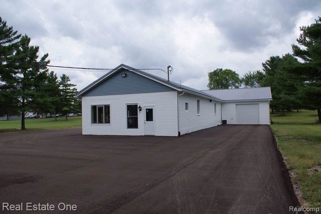 3056 Davison Rd - Photo 1