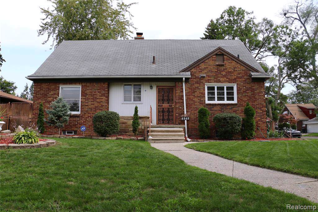 6565 Oakman Blvd - Photo 1