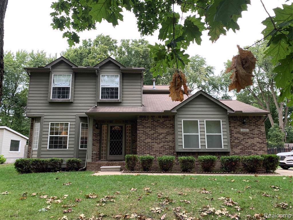 18608 Midway Ave - Photo 1