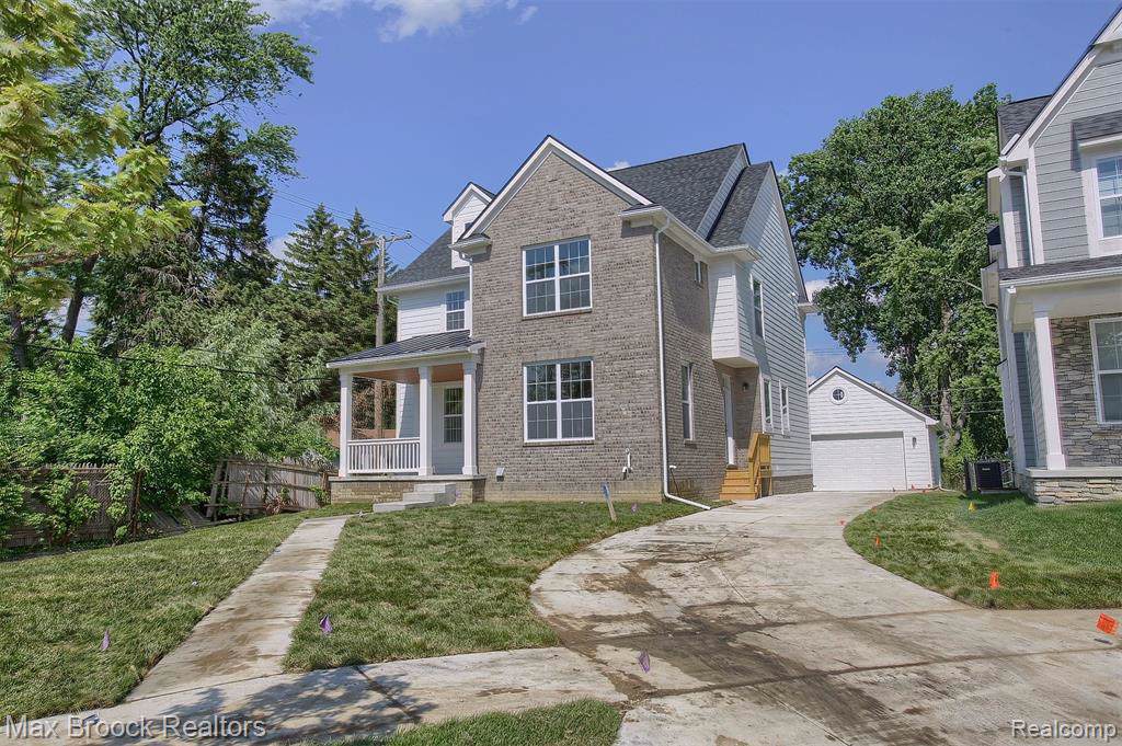 302 Dorchester Ave - Photo 1