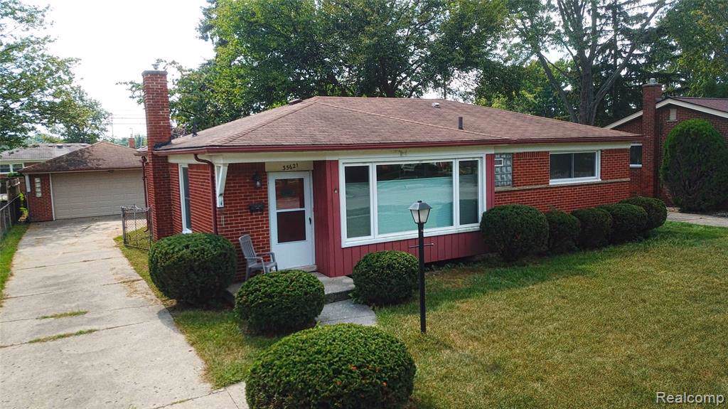 35621 Parkdale St - Photo 1