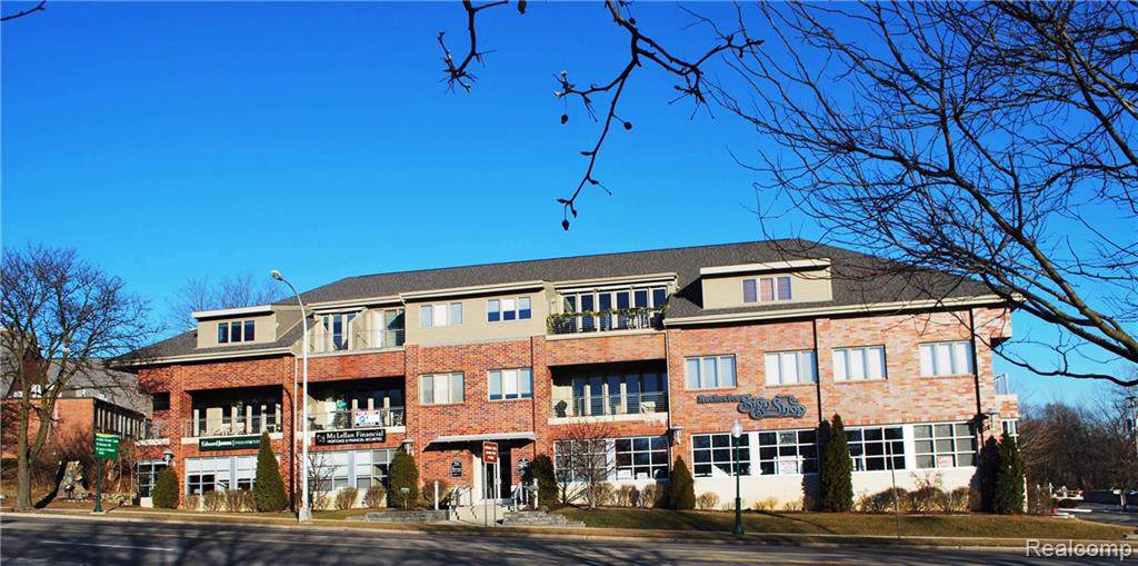 714 Main St - Photo 1