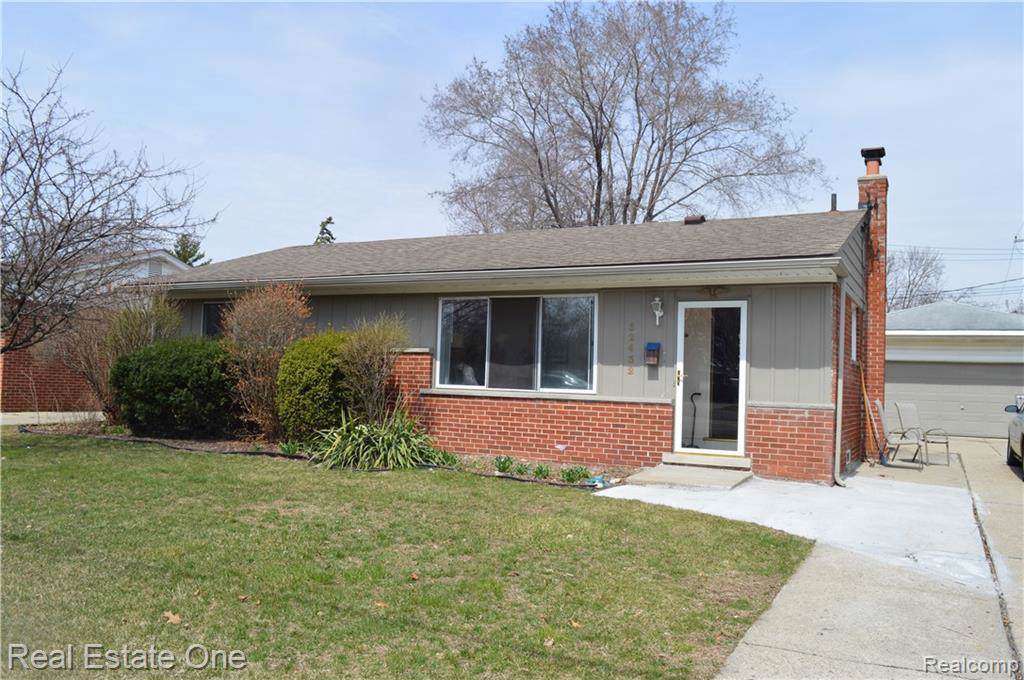32432 Joy Rd - Photo 1