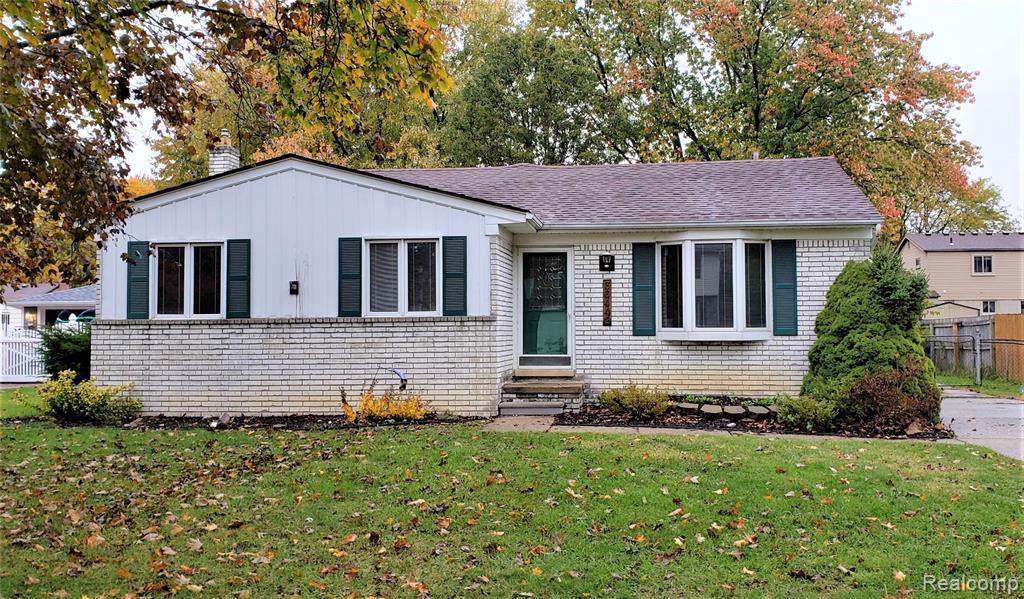 36442 Northfield Ave - Photo 1