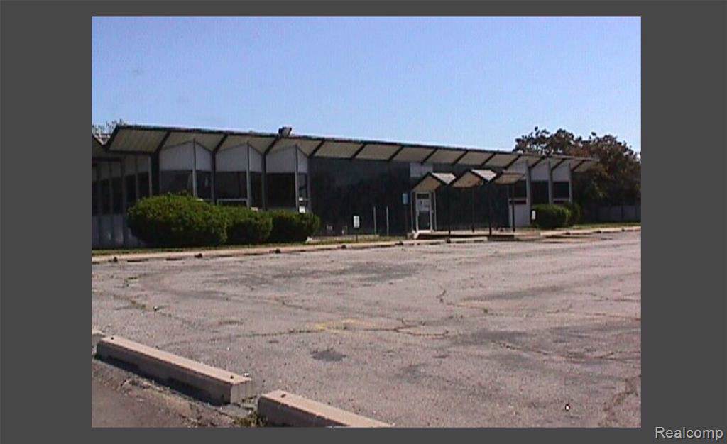 17390 8 Mile Rd - Photo 1