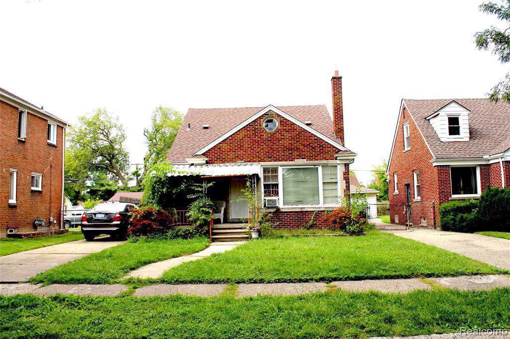 7411 Woodmont Ave - Photo 1