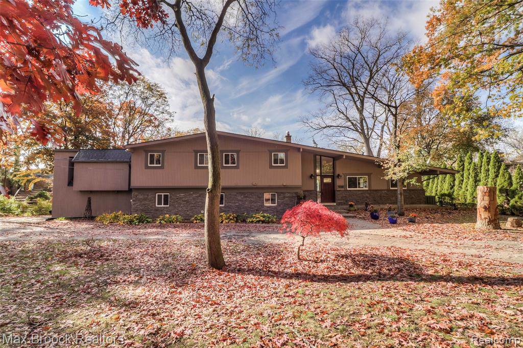 4166 Stoddard Rd - Photo 1