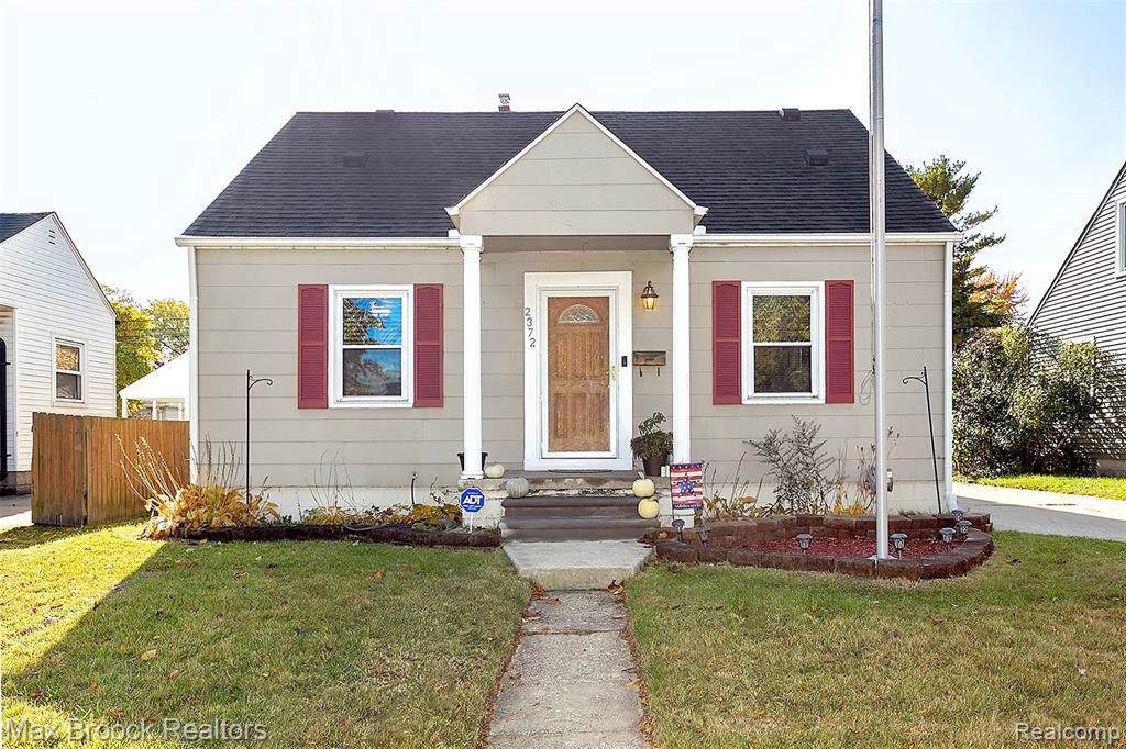 2372 Shevlin St - Photo 1