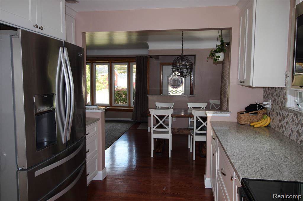 35441 Parkdale St - Photo 1