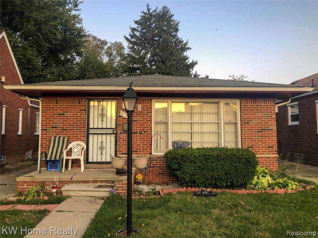 8110 Sussex St - Photo 1