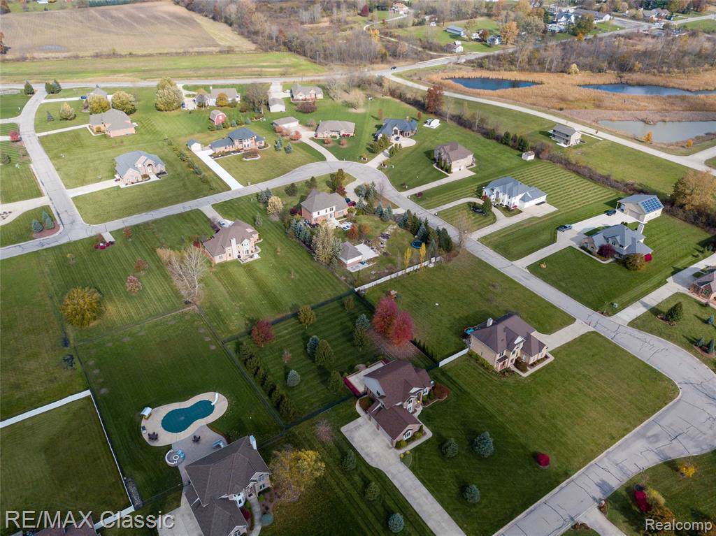 38615 Willow Rd - Photo 1